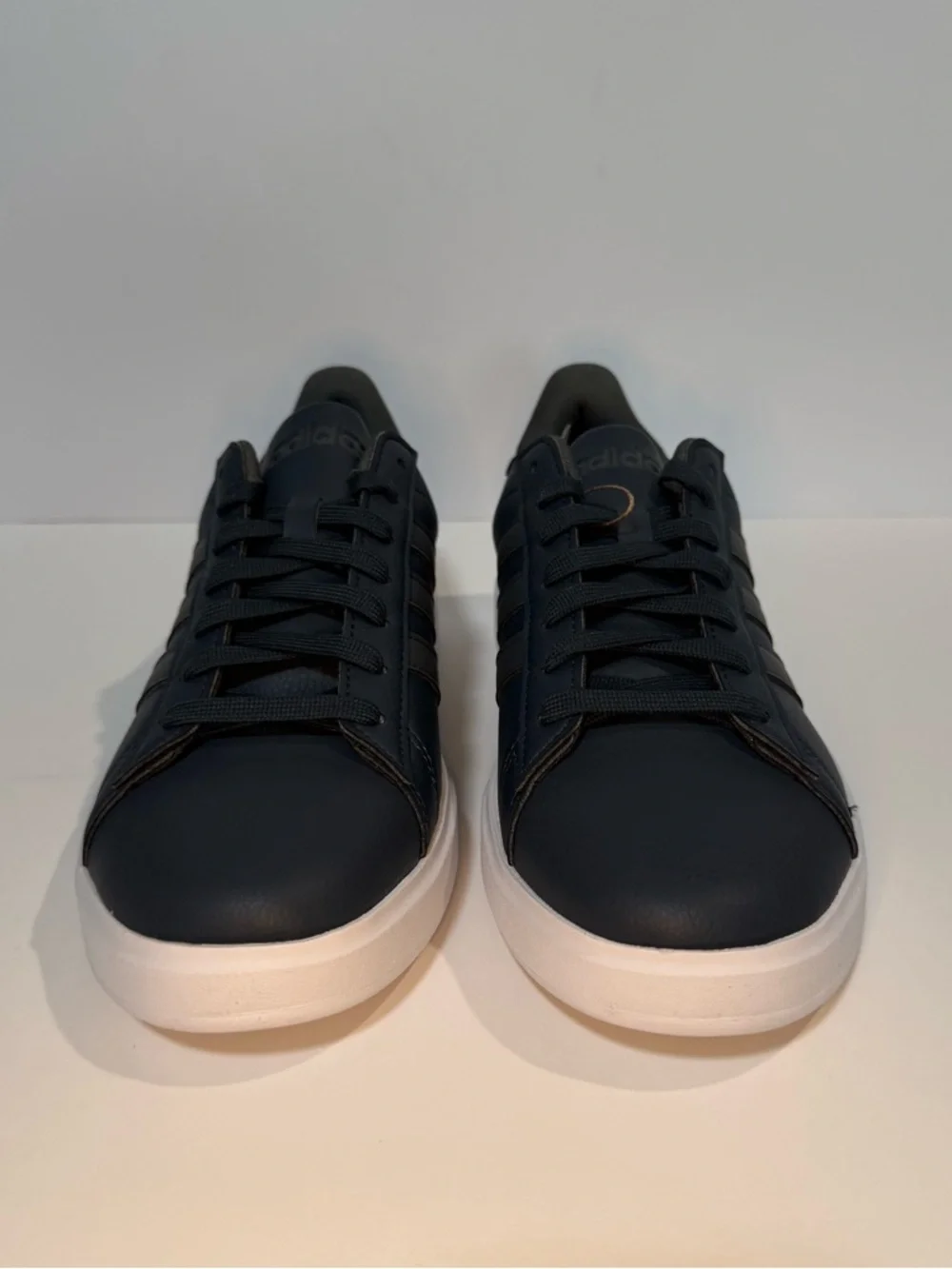 adidas Grand Court 2.0 Low-Top Leather Sneakers